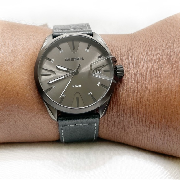 DIESEL MS9 3 HAND BLACK LEATHER WATCH - Picture 3 of 11